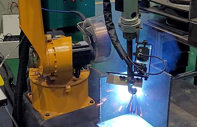 6-axis robot automatic welding effect display